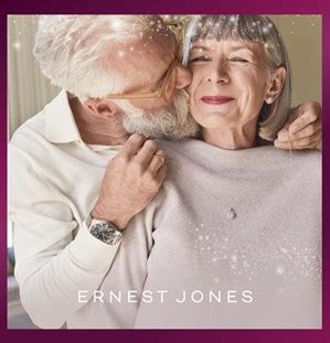 ernest jones jewellers trafford centre.